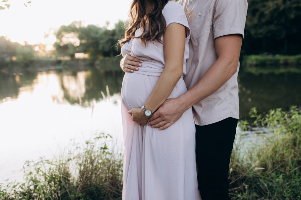 Schon während der Schwangerschaft hat die Mundhygiene der Mutter Einfluss auf das Baby.