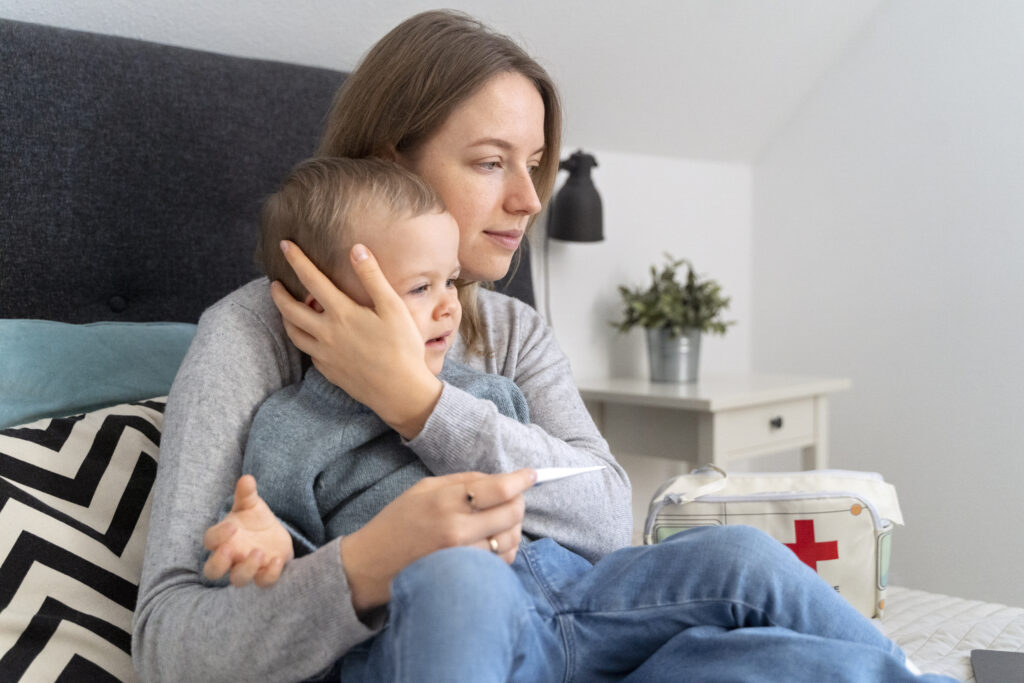 Die Hausapotheke ist in jeder Wohnung für kleine Notfälle wichtig.