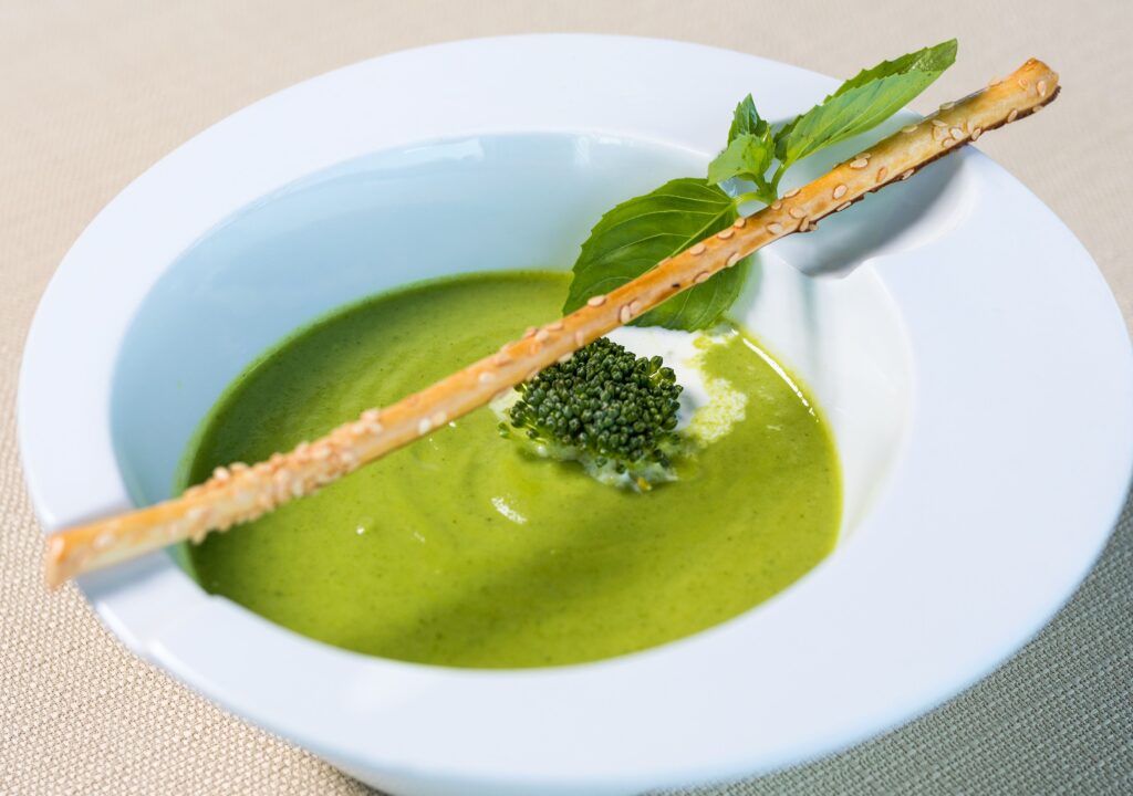 Für Sommergerichte ist Gurkensuppe super