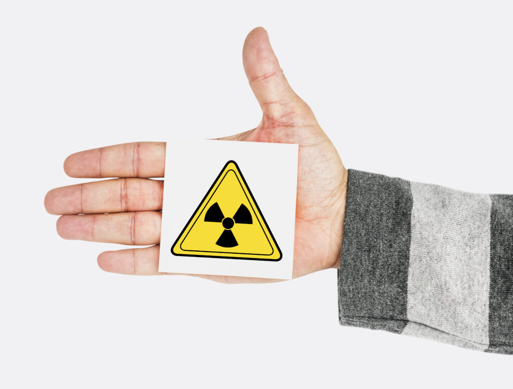 Radioaktive Stoffe können zu Krebs führen.
